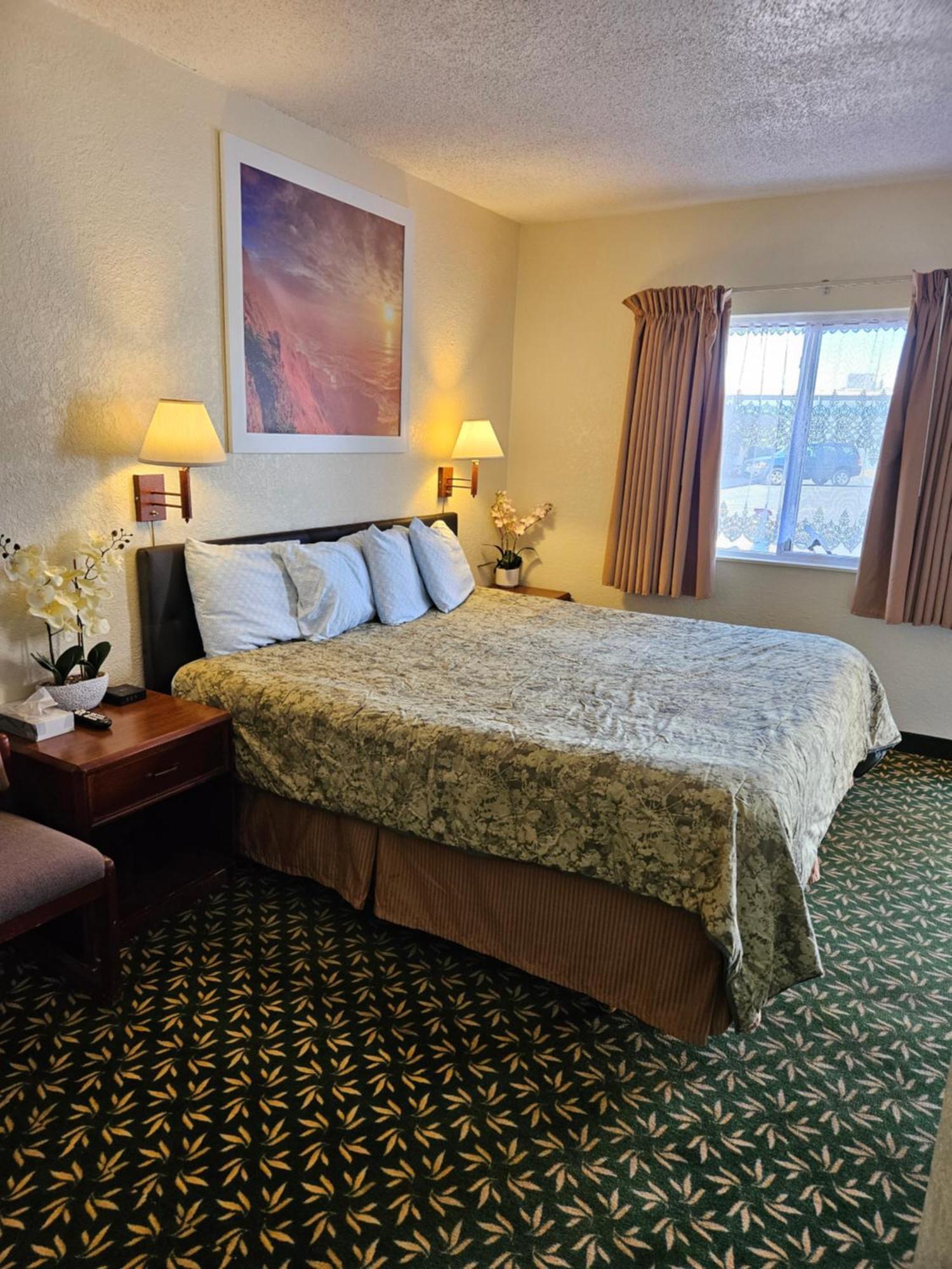 קנון סיטי Travel Inn Motel מראה חיצוני תמונה