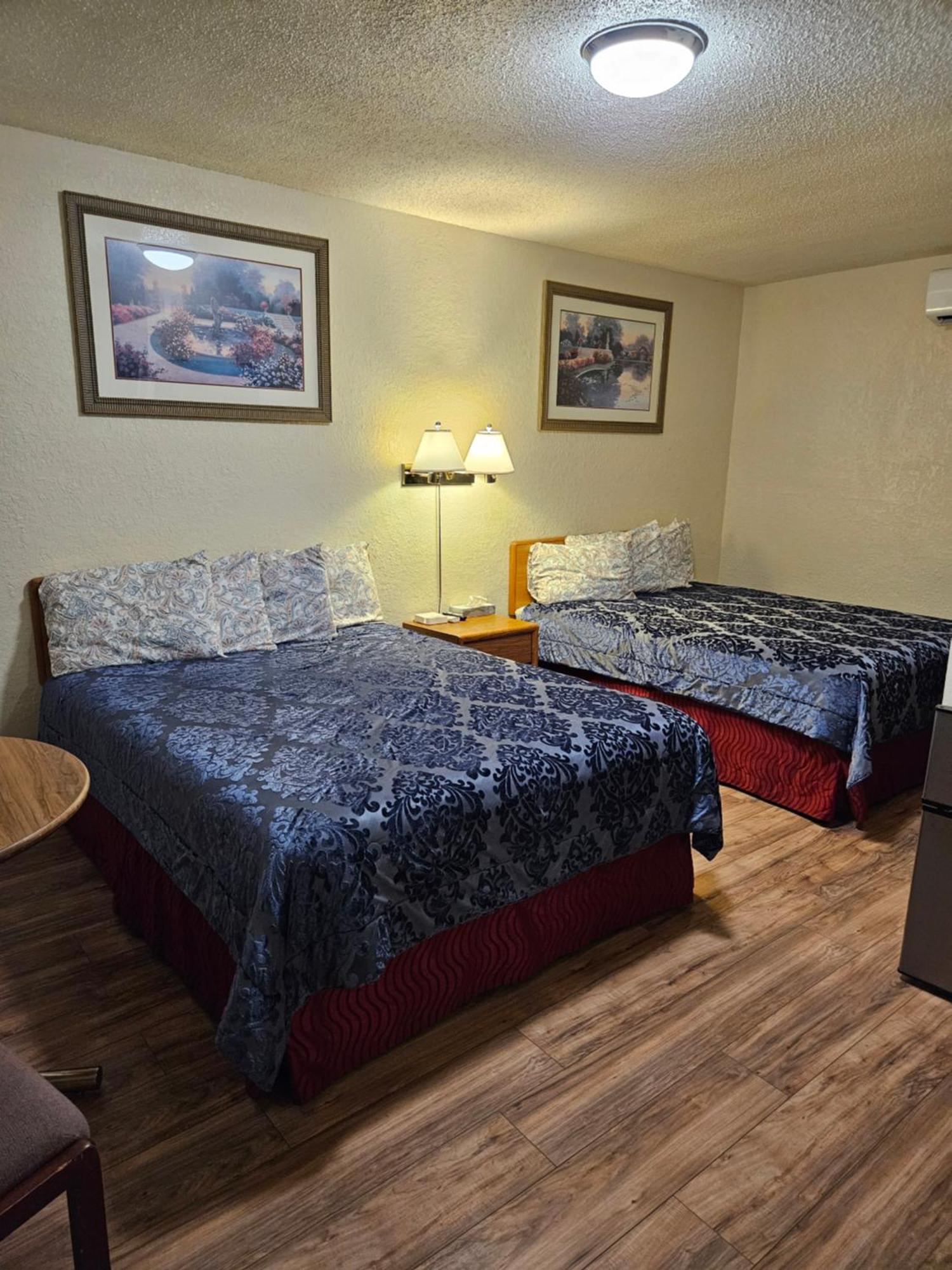 קנון סיטי Travel Inn Motel מראה חיצוני תמונה